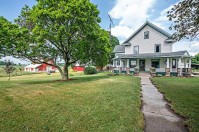 Wine Country Oasis Charming Farmhouse 10 Acres